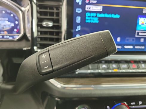 Used 2023 Chevrolet Silverado 1500 LT image 26