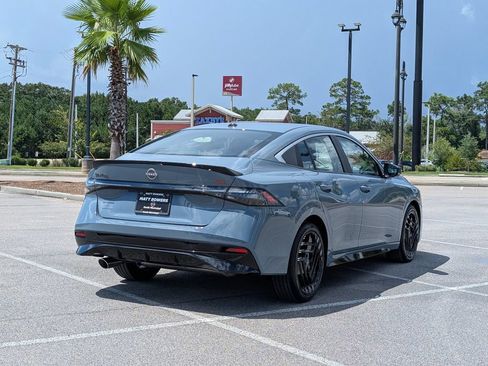 Certified 2026 Nissan Sentra SR w/ Floor Mat Package FWD image 7