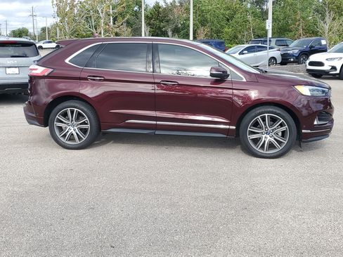 Used 2019 Ford Edge Titanium w/ Equipment Group 301A image 3