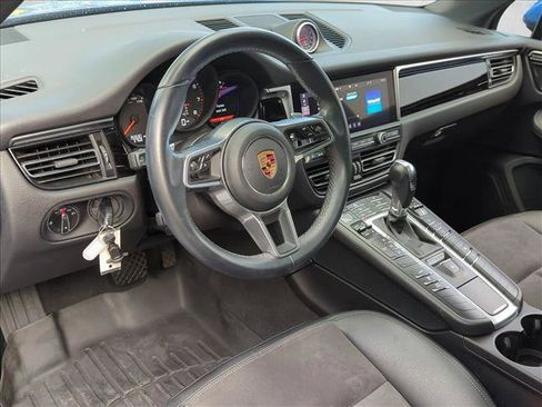 Used 2020 Porsche Macan AWD/4WD image 10