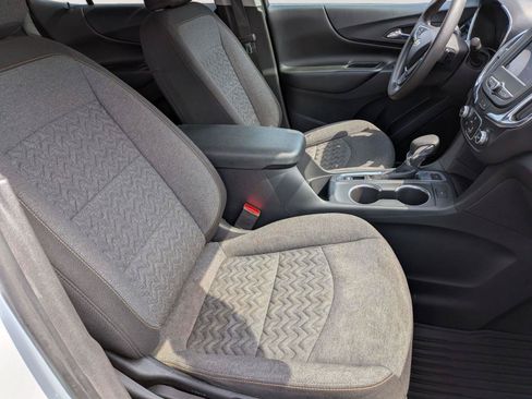 Used 2022 Chevrolet Equinox LT AWD/4WD image 34