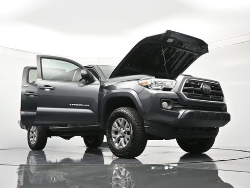Used 2019 Toyota Tacoma SR5 image 49