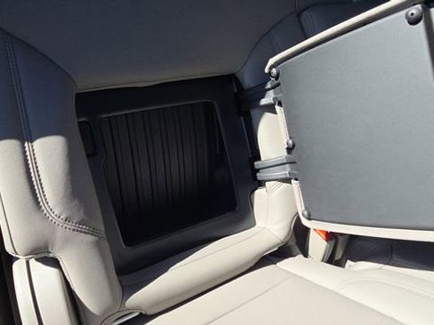 New 2026 GMC Sierra 2500 SLT w/ SLT Convenience Package image 22