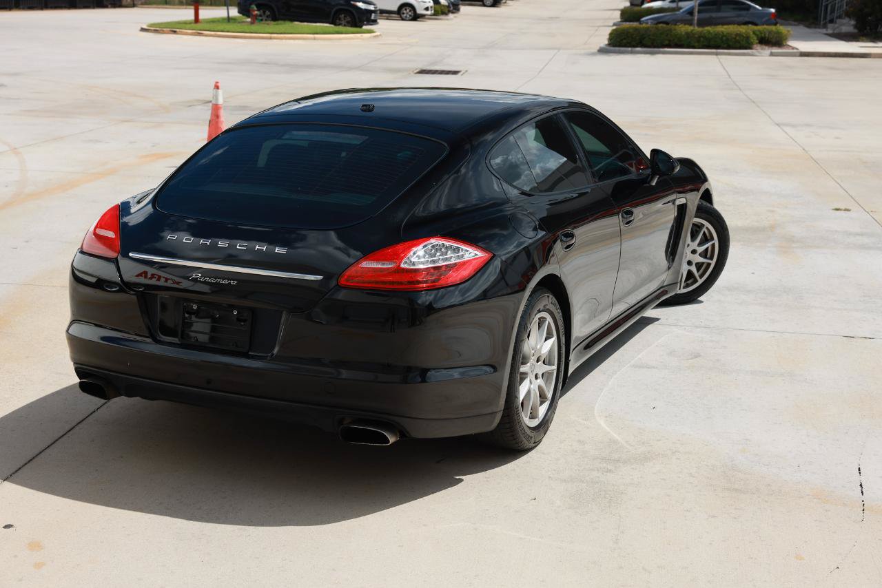Used 2013 Porsche Panamera image 11