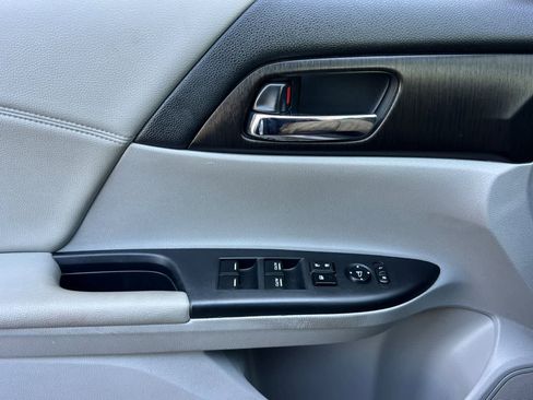 Used 2015 Honda Accord EX image 15