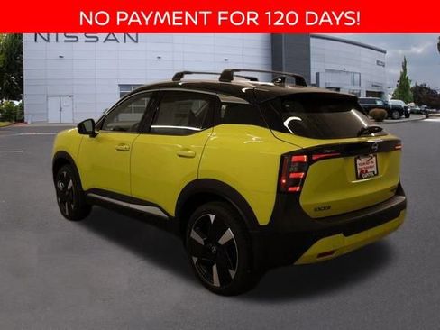 New 2025 Nissan Kicks SR w/ SR Premium Package image 3