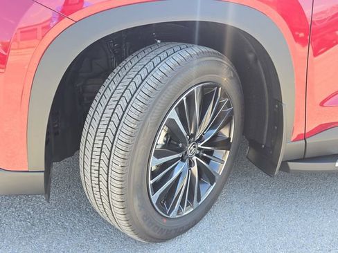 New 2026 Toyota Grand Highlander AWD Hybrid image 34