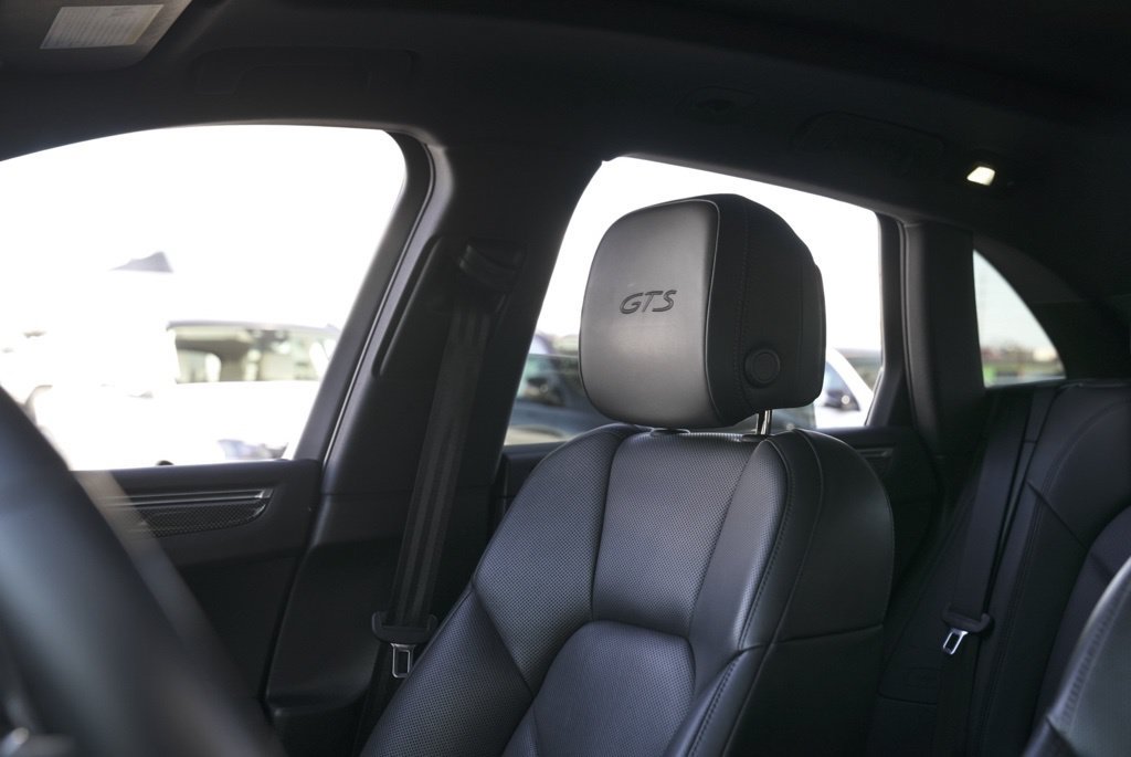 Used 2023 Porsche Macan GTS w/ Premium Package Plus AWD/4WD image 29