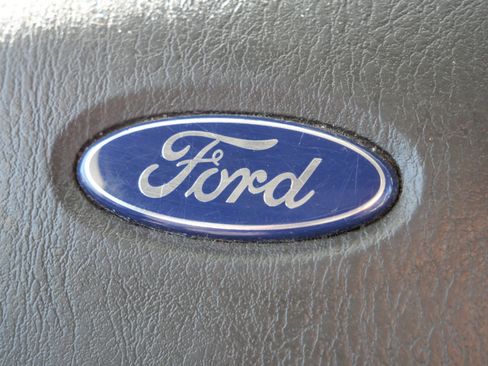 Used 2016 Ford E-450 and Econoline 450 Super Duty w/ Shuttle Bus Prep Package image 34