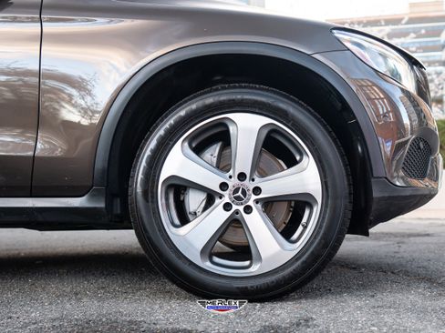 Used 2018 Mercedes-Benz GLC 300 4MATIC Coupe w/ Multimedia Package image 9