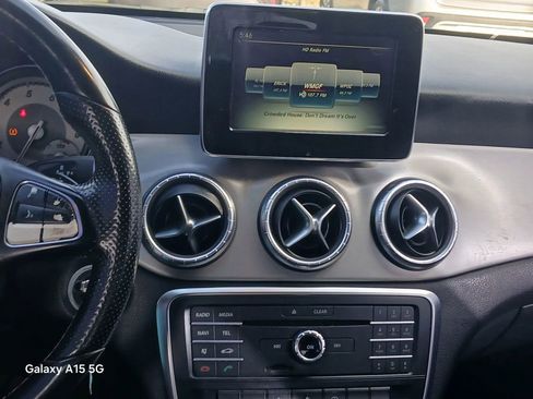 Used 2015 Mercedes-Benz CLA 250 image 25