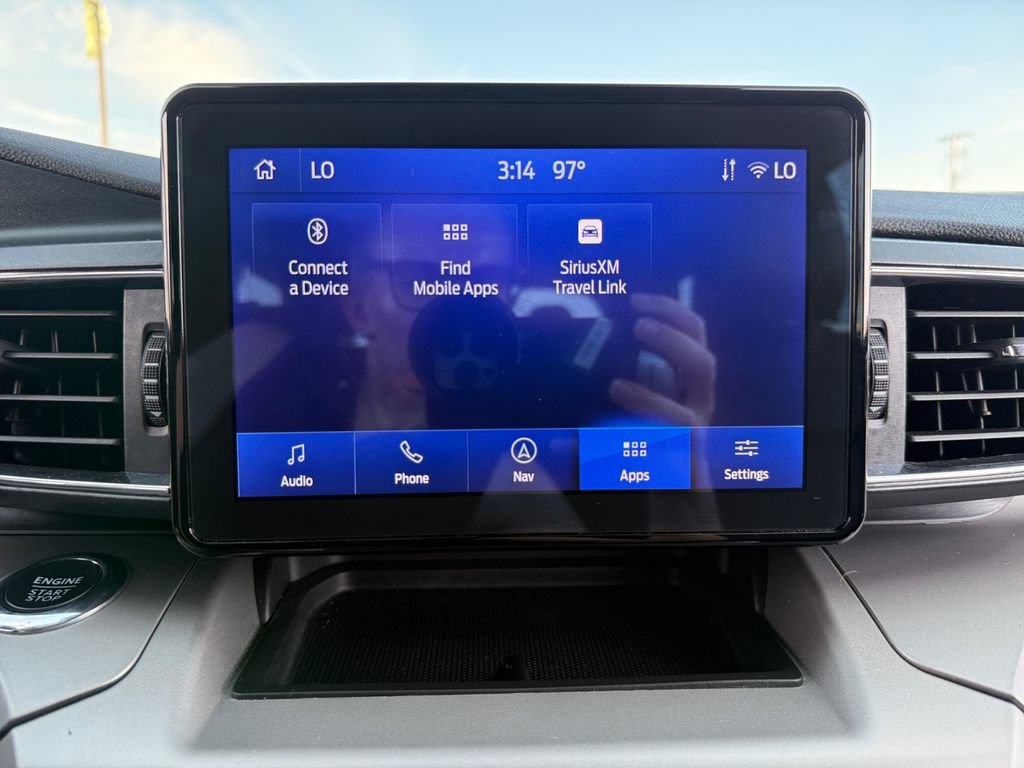 Used 2022 Ford Explorer XLT w/ Equipment Group 202A AWD/4WD image 47