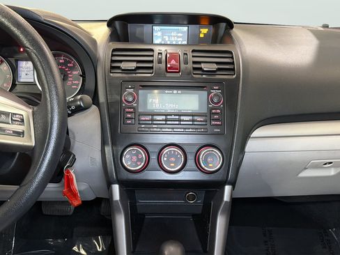 Used 2015 Subaru Forester 2.5i Premium w/ All-Weather Package AWD/4WD image 15