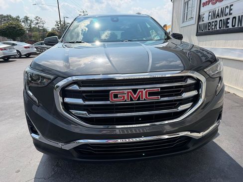 Used 2020 GMC Terrain SLT AWD/4WD image 3