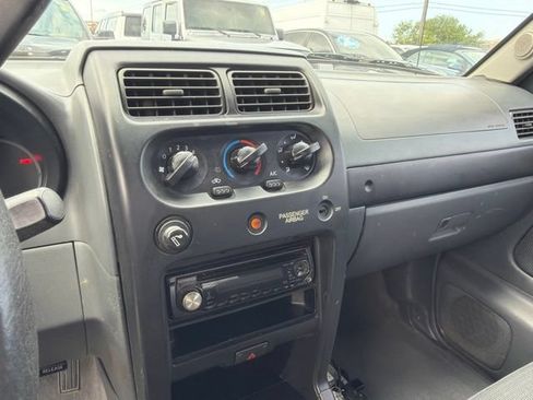 Used 2003 Nissan Frontier XE RWD image 16
