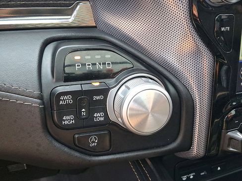Certified 2019 RAM 1500 Limited AWD/4WD image 18
