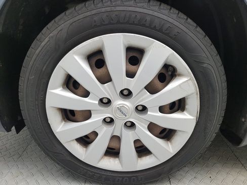 Used 2014 Nissan Sentra S FWD image 31