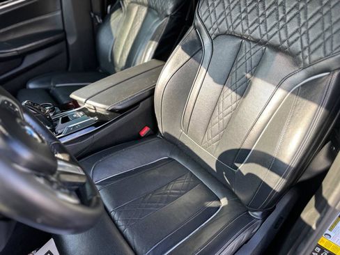 Used 2018 BMW M550i xDrive w/ Dynamic Handling Package AWD/4WD image 20