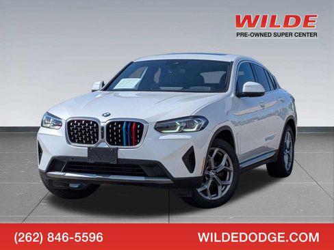 Used 2024 BMW X4 xDrive30i AWD/4WD image 1