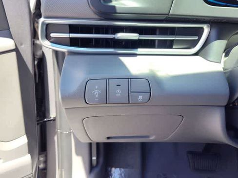 New 2026 Hyundai Elantra SE FWD image 14