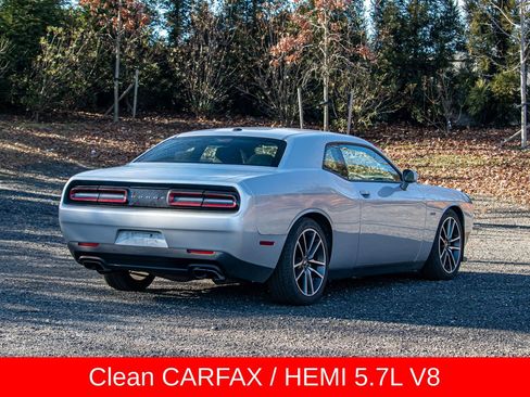 Used 2023 Dodge Challenger R/T image 8