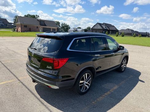 Used 2018 Honda Pilot Elite image 4