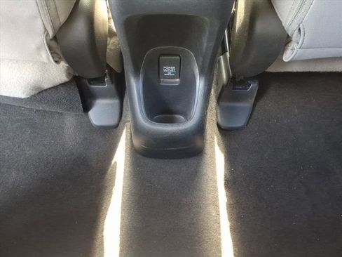 Used 2022 Honda HR-V LX image 20