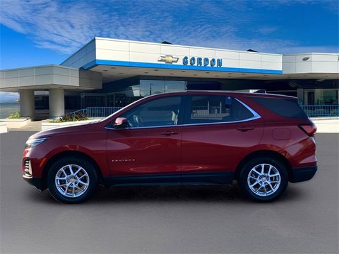 Used 2024 Chevrolet Equinox LT image 3