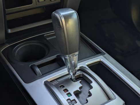 Used 2018 Toyota 4Runner SR5 image 30