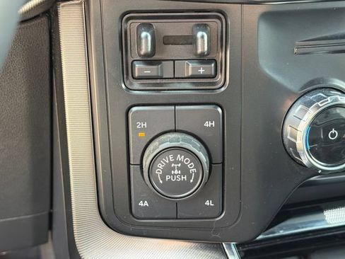 Used 2024 Ford F150 Platinum AWD/4WD image 33