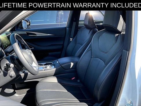 Certified 2025 INFINITI QX60 Luxe w/ Lighting Package (N94) FWD image 32