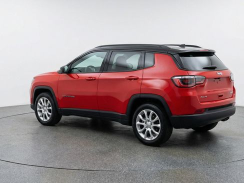 Used 2025 Jeep Compass Limited AWD/4WD image 6