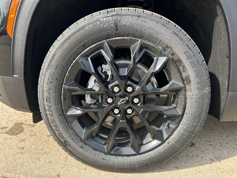 New 2026 Chevrolet Traverse LT w/ Midnight/Sport Edition AWD/4WD image 10