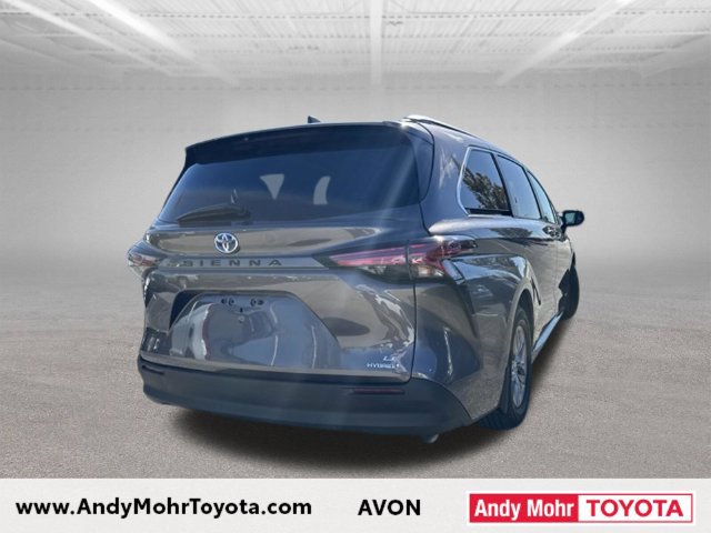 Used 2021 Toyota Sienna LE FWD image 18