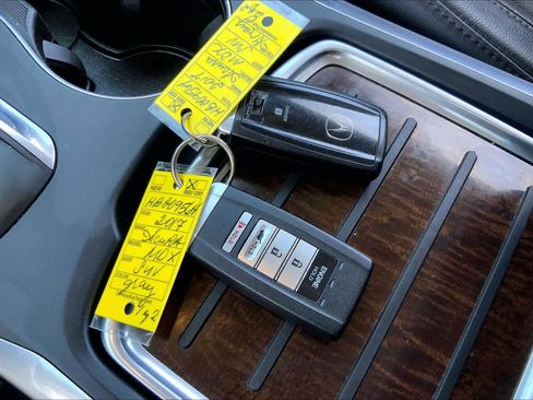 Used 2017 Acura MDX FWD w/ Technology Package image 15