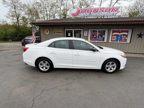 Used 2014 Chevrolet Malibu LS w/ Protection Package FWD image 2