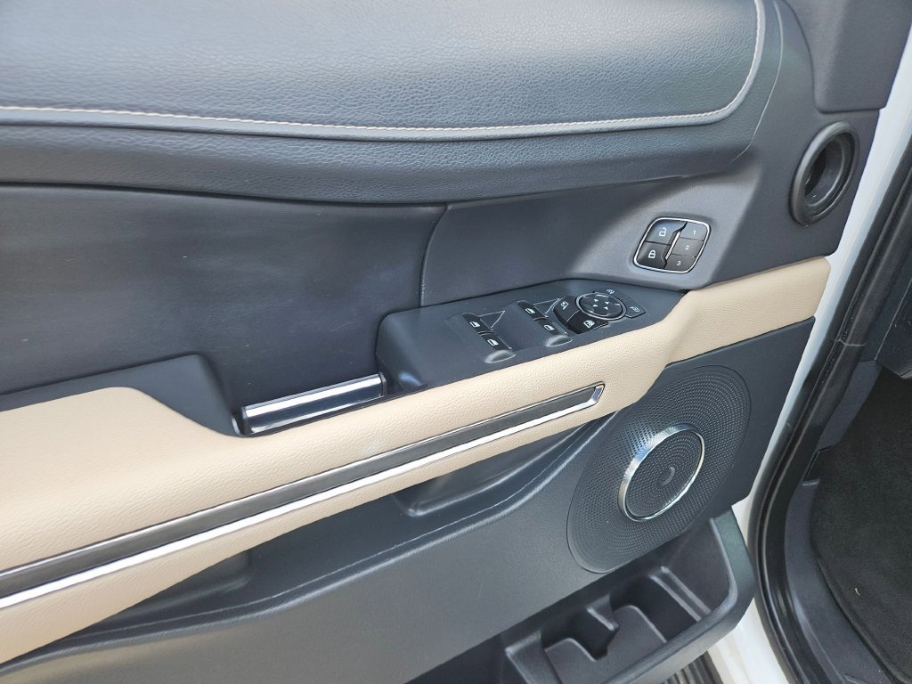 Used 2023 Ford Expedition Max XLT AWD/4WD image 15