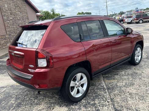 Used 2016 Jeep Compass Latitude AWD/4WD image 9