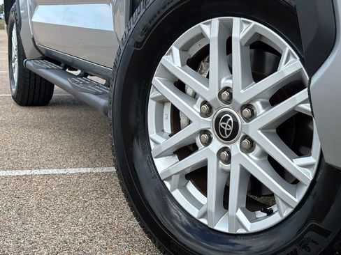 Used 2022 Toyota Tundra SR5 image 2