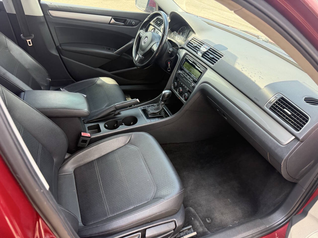 Used 2015 Volkswagen Passat 1.8T S FWD image 14