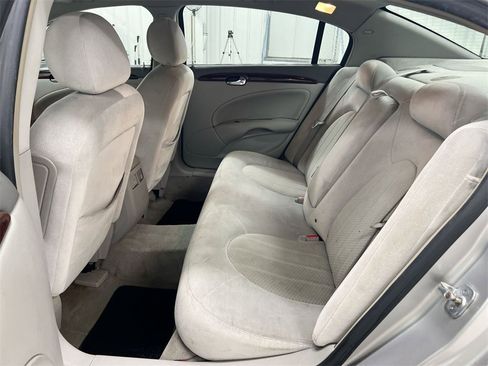 Used 2006 Buick Lucerne CX image 21