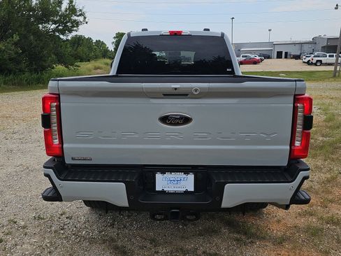 Used 2025 Ford F250 XLT w/ Black Appearance Package AWD/4WD image 5