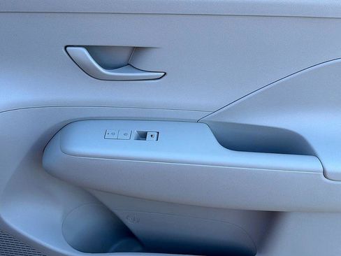 Certified 2025 Hyundai Kona SEL image 24