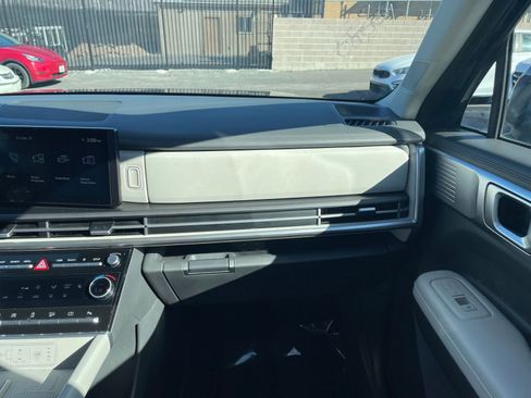 Used 2025 Hyundai Santa Fe SEL image 37