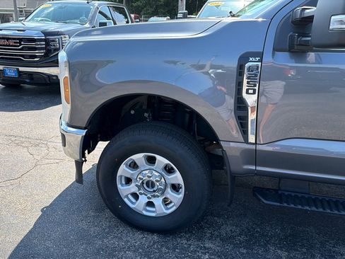 Used 2024 Ford F250 XLT w/ Snow Plow Prep Package AWD/4WD image 5
