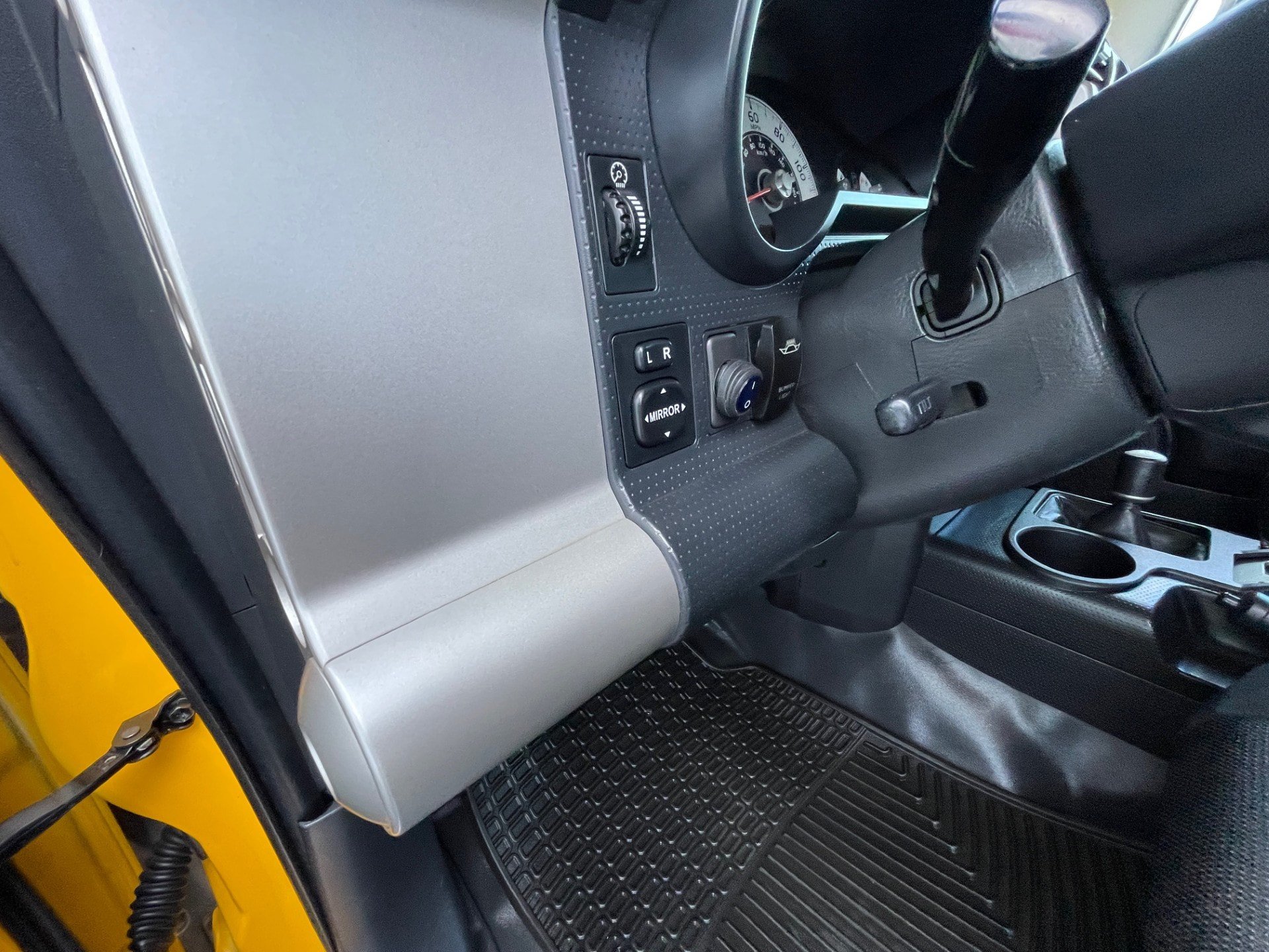 Used 2007 Toyota FJ Cruiser 4WD image 15