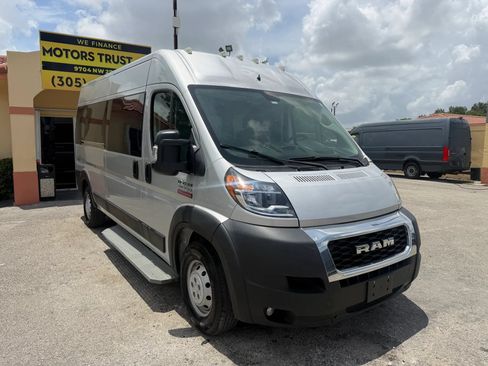 Used 2020 RAM ProMaster 2500 w/ Premium Appearance Group FWD image 10