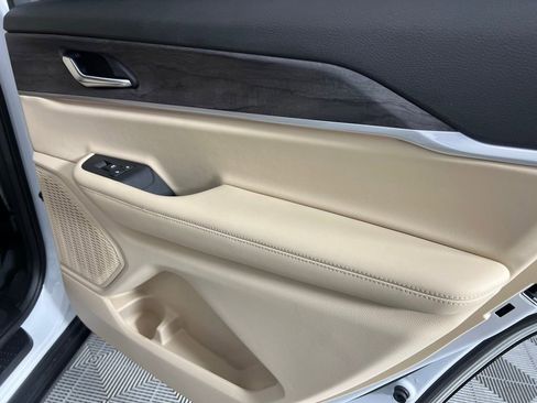 Used 2023 Jeep Grand Cherokee L Limited image 33