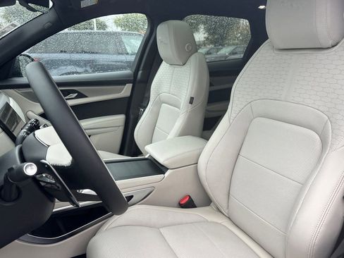 New 2026 Jaguar F-PACE R-Dynamic S AWD/4WD image 25