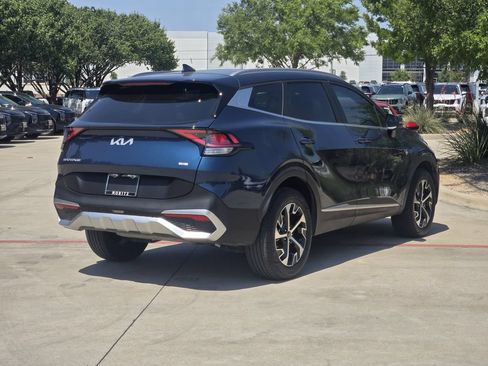Certified 2025 Kia Sportage EX AWD/4WD image 4